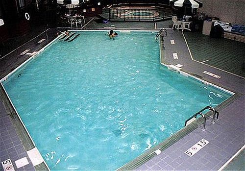 Fern Valley Hotel And Conference Center Louisville Bagian luar foto