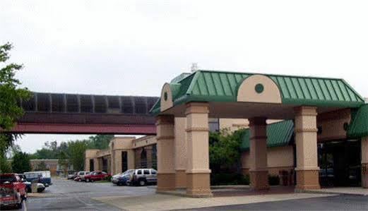 Fern Valley Hotel And Conference Center Louisville Bagian luar foto